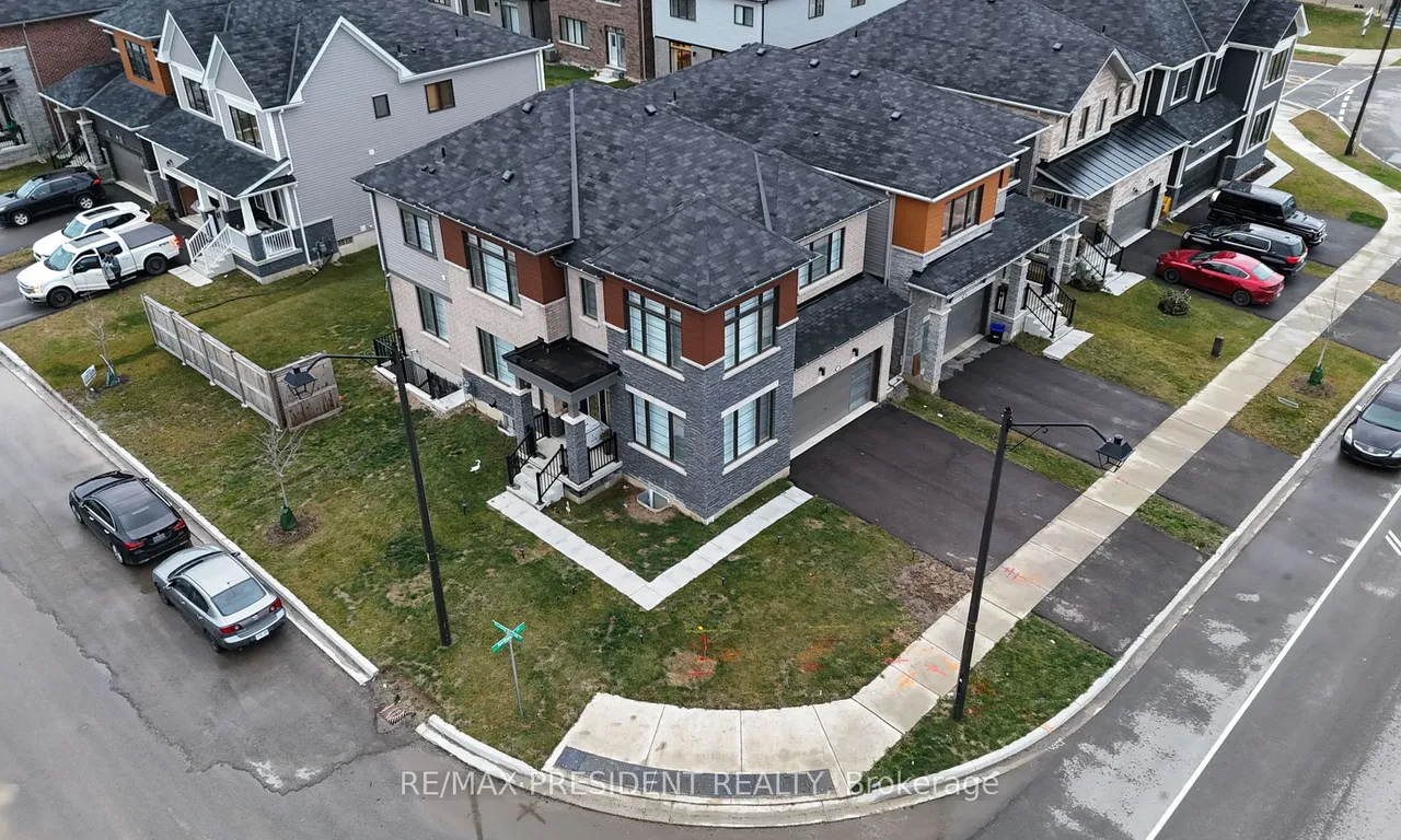 33 Rainbow Dr, Haldimand, ON N3W 0E6