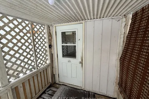 32299 Highway 17, Deep River, ON K0J 1P0