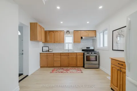 123 Whiting St, Ingersoll, ON N5C 3B2