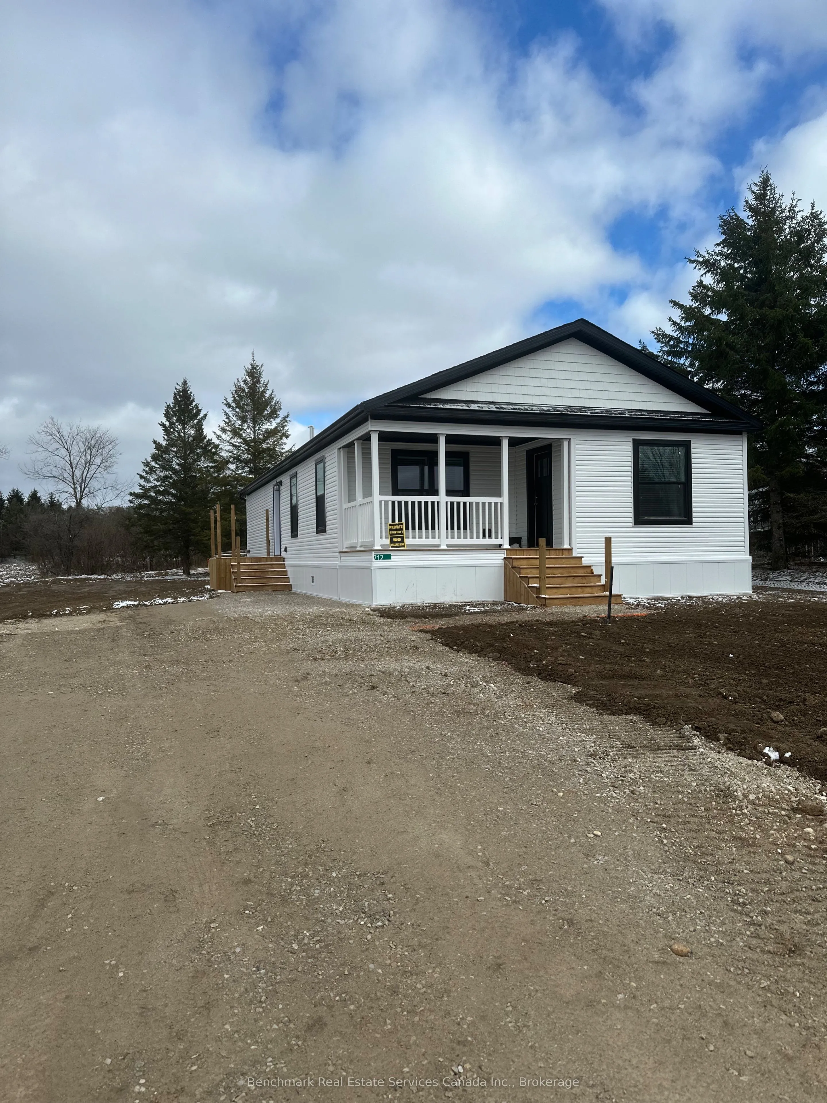 212 SPRUCE Drive, ON N4N 3B8