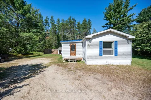 20 Hunters Run Lane, Laurentian Hills, ON K0J 1J0