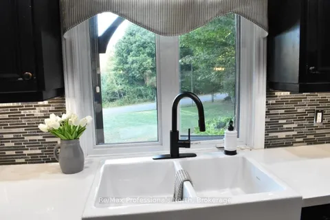 1024 PRENTISKOKA HEIGHTS Rd, Minden Hills, ON K0M 2K0