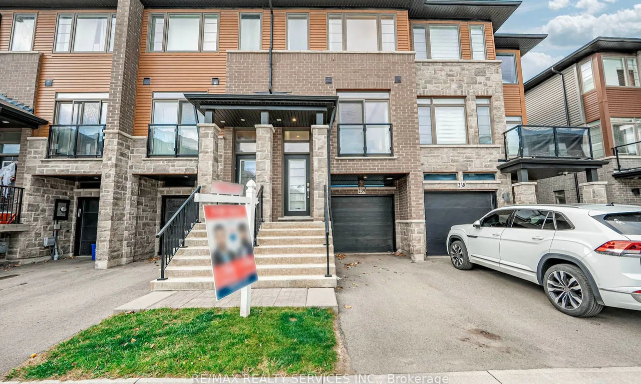 30 Times Square Blvd, Hamilton, ON L8J 0M1