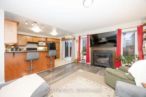 433 Vendevale Ave, Stittsville - Munster - Richmond, ON K2S 0M6