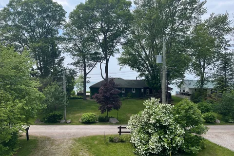 826 Sandy Bay Road, Haldimand, ON N1A 2W6