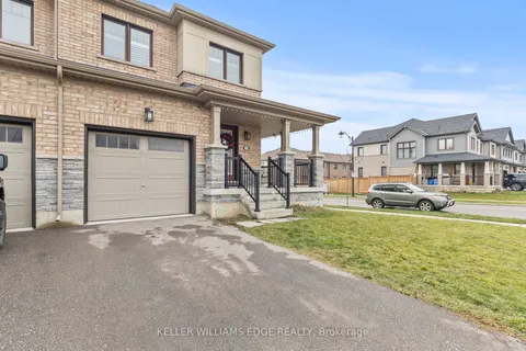 3 Pagebrook Cres, Hamilton, ON L8J 0K7