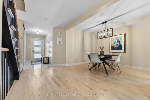 3 Hendrie Crt, Kanata, ON K2L 4A4