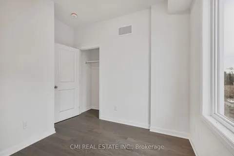 12 OAKMONT Dr, Loyalist, ON K0H 1G0