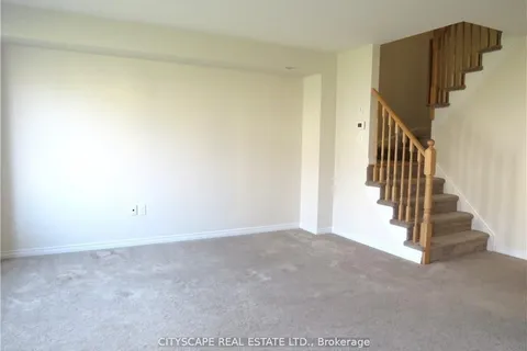 7771 White Pine Cres, Niagara Falls, ON L2H 3R5