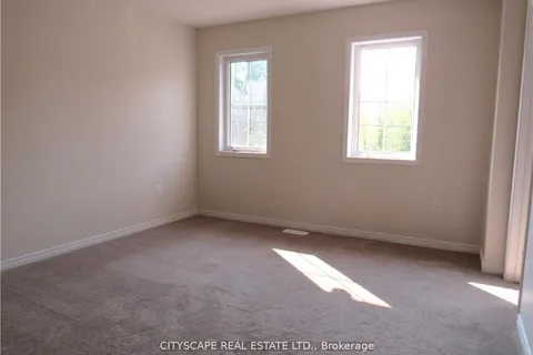 7771 White Pine Cres, Niagara Falls, ON L2H 3R5