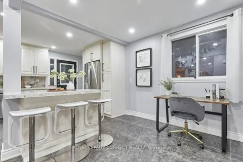 19 Coverdale Ave, Cobourg, ON K9A 4H5