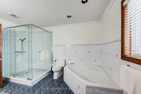 48 Wayne Avenue, Cambridge, ON N1R 5S4
