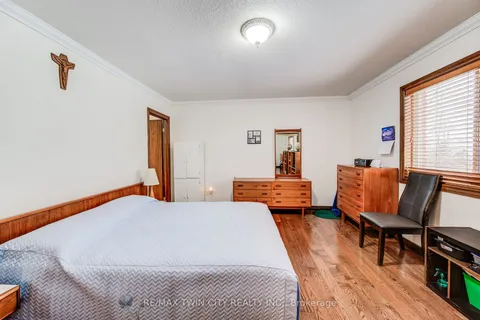48 Wayne Avenue, Cambridge, ON N1R 5S4