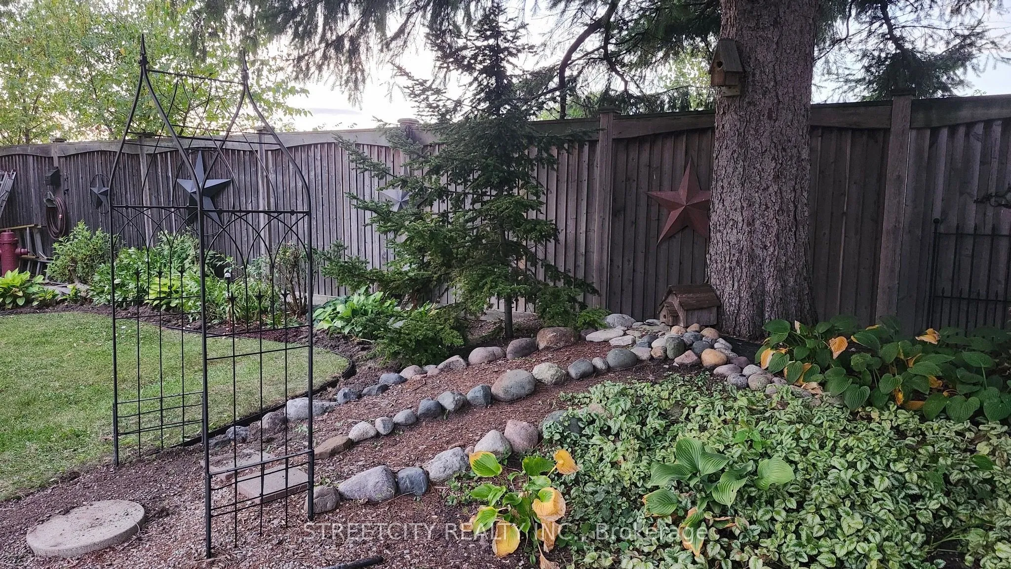 Detached living room at 736 Devine Street Sarnia