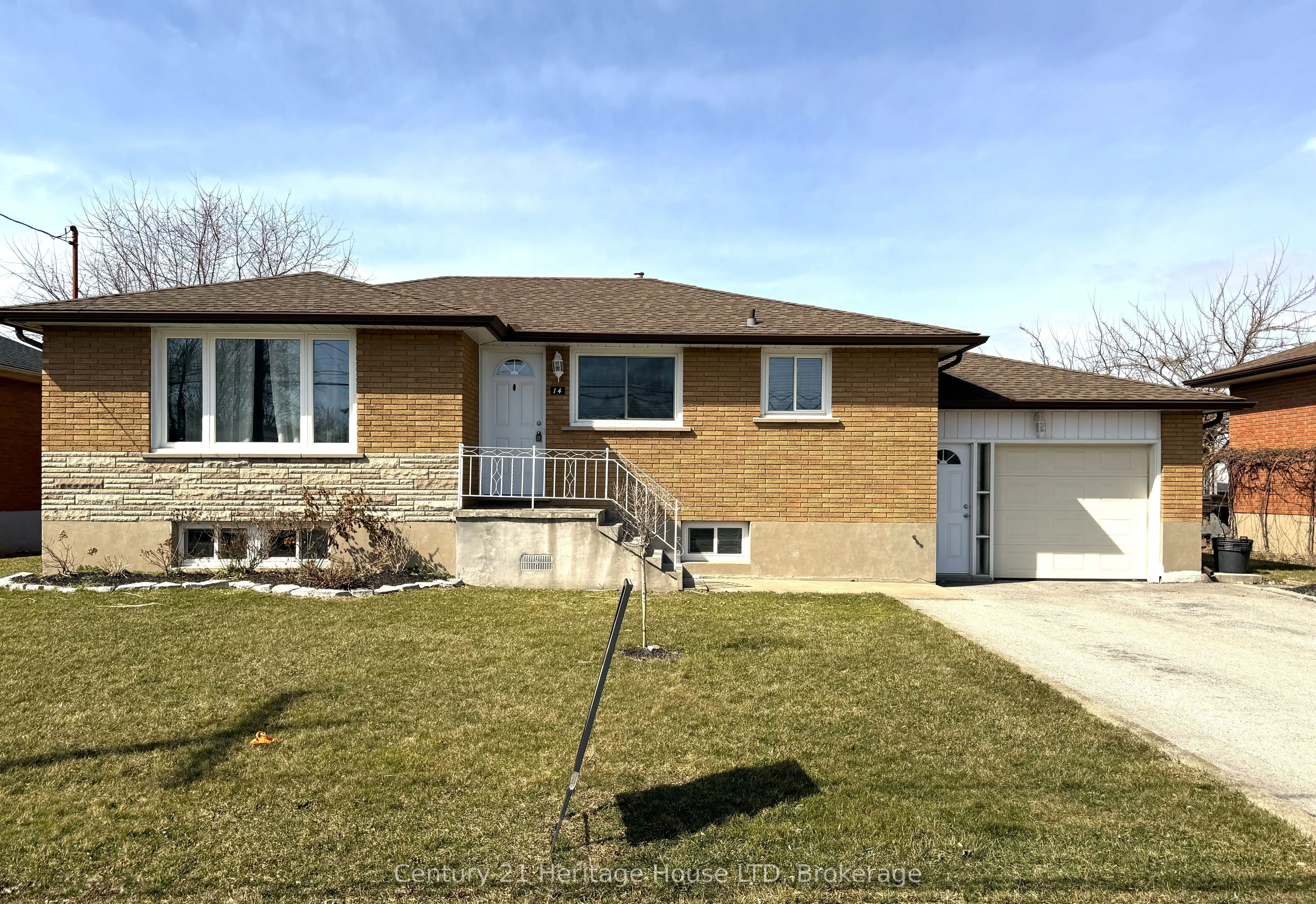 14 Janet Street, Port Colborne, ON L3K 2E7