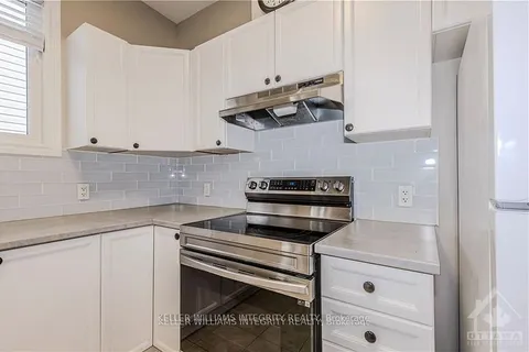 48 Maricona Way, Kanata, ON K2T 1H2
