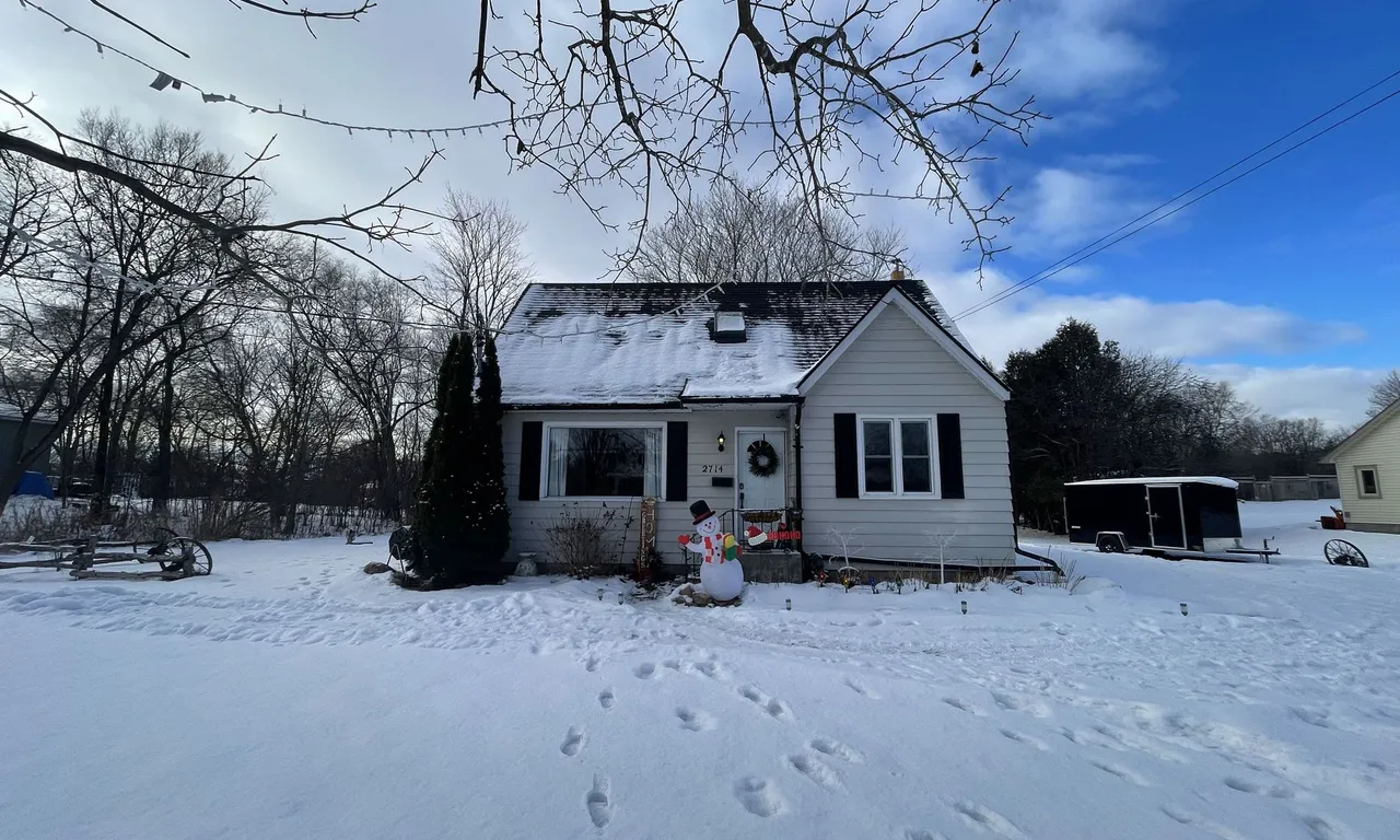 2714 Television Rd, Douro-Dummer, ON K9L 1E5