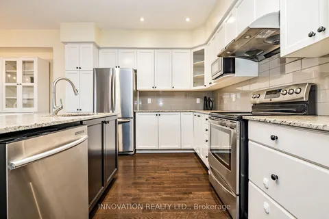 926 Fletcher Circ, Kanata, ON K2T 0B7