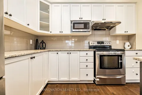 926 Fletcher Circ, Kanata, ON K2T 0B7