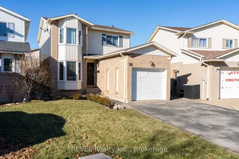 30 Naples Crt, Thorold, ON L2V 4S7