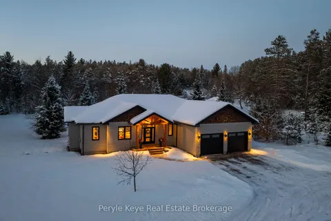 450 Fowlers Rd, Huntsville, ON P1H 2N5