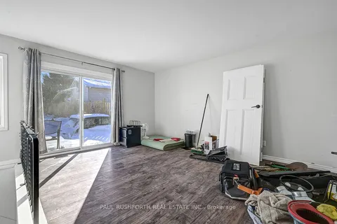 73 Renfrew Ave, Renfrew, ON K7V 2W7