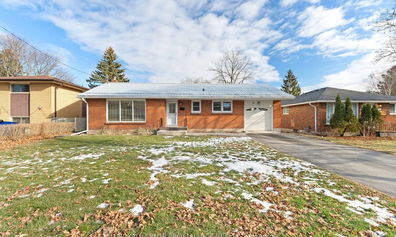 17 Melrose Cres, Belleville, ON K8N 1X7
