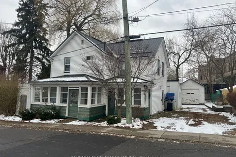 10 Bartholomew St, Brockville, ON K6V 2R3