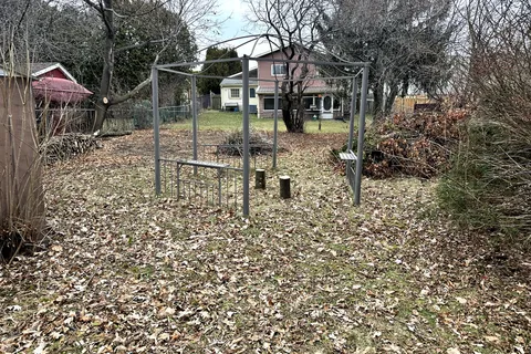 798 Arundel Pl, Kingston, ON K7M 6T1