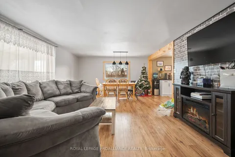 1074 County Rd 30, Brighton, ON K0K 1H0