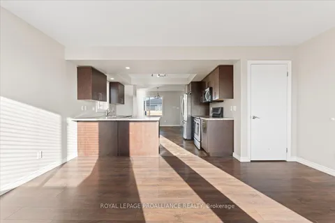 33 Ridgeway Pl, Belleville, ON K8P 5G3