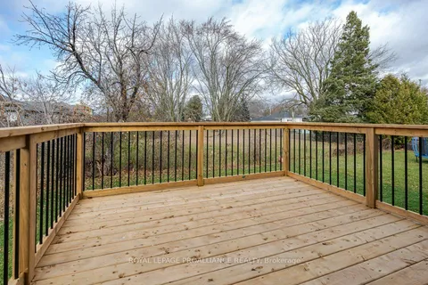 10 Aldersgate Dr, Belleville, ON K8P 0C4