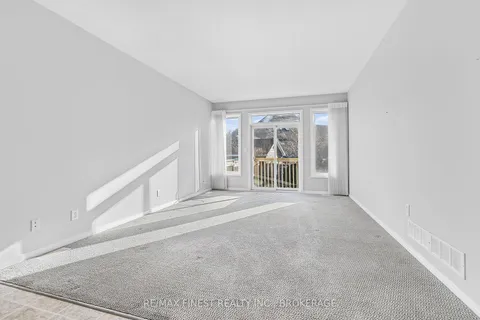 1133 Crossfield Dr, Kingston, ON K7P 0G6