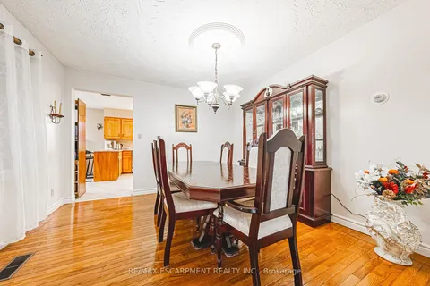 5100 White Church Rd, Hamilton, ON L0R 1W0