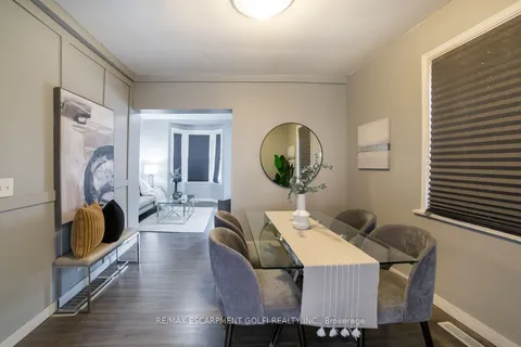 381 Herkimer St, Hamilton, ON L8P 2J2