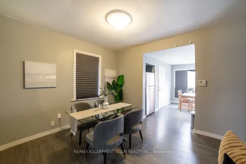 381 Herkimer St, Hamilton, ON L8P 2J2