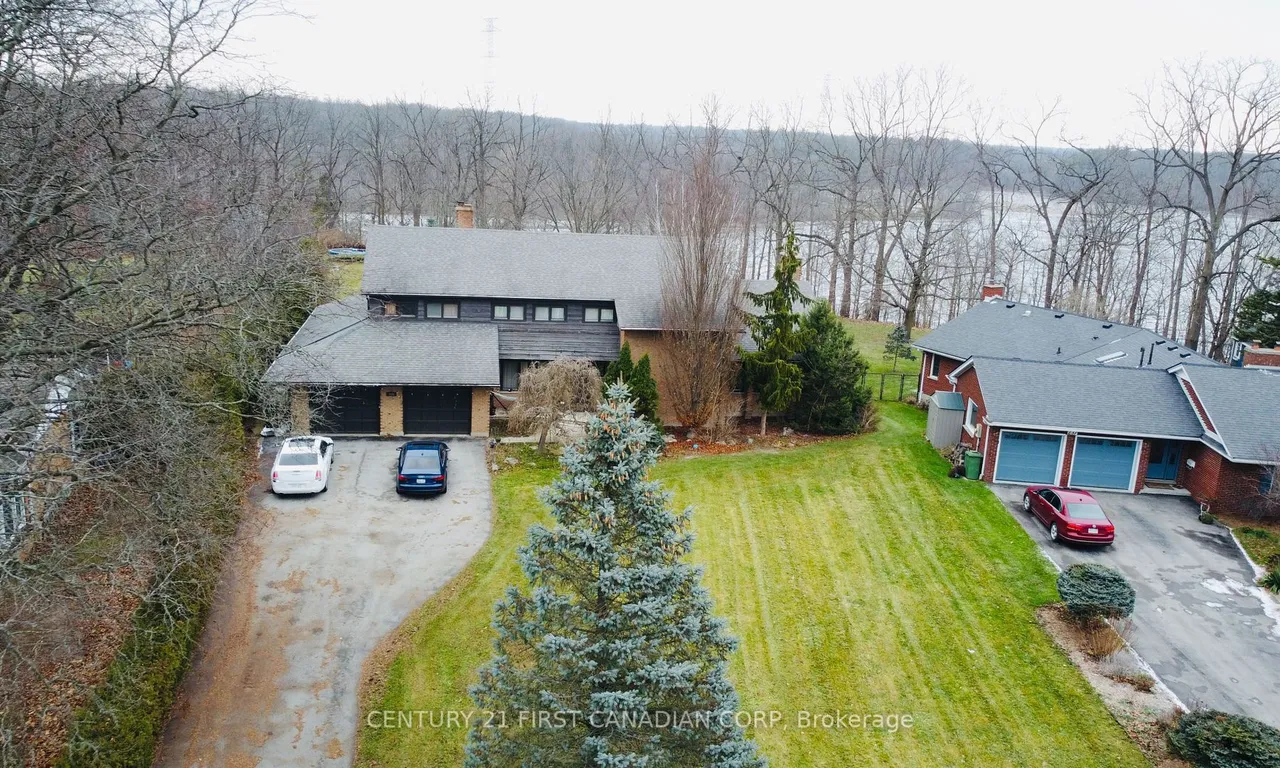 239 Woodworth Cres, St. Thomas, ON N5P 3K9