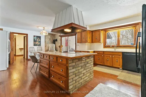 239 Woodworth Cres, St. Thomas, ON N5P 3K9