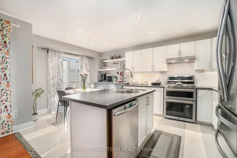 512 Clarington Ave, Orleans - Cumberland and Area, ON K4A 0A3