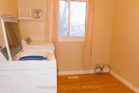 711 Muirfield Cres, Kingston, ON K7M 8E6