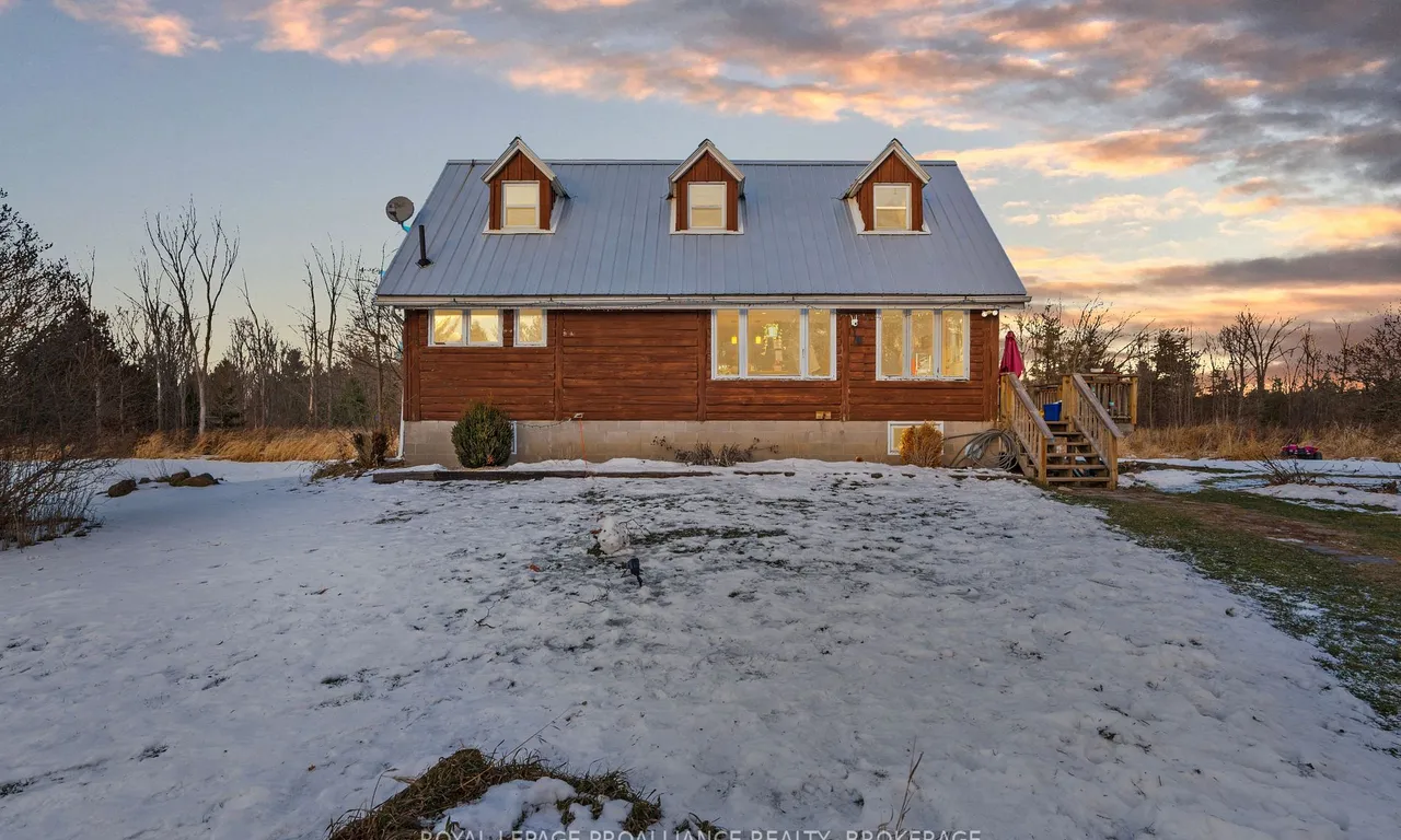 6394 Leveque Rd, South Frontenac, ON K0H 2W0