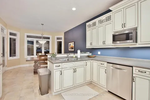 128 Sir Adam Beck Rd, Stratford, ON N5A 8C2