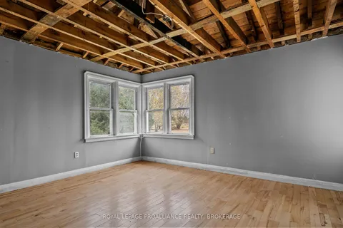 217 Eleventh Line Rd, Frontenac Islands, ON K0H 2Y0