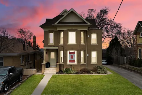 152 TERRACE HILL Street, Brantford, ON N3R 1G6
