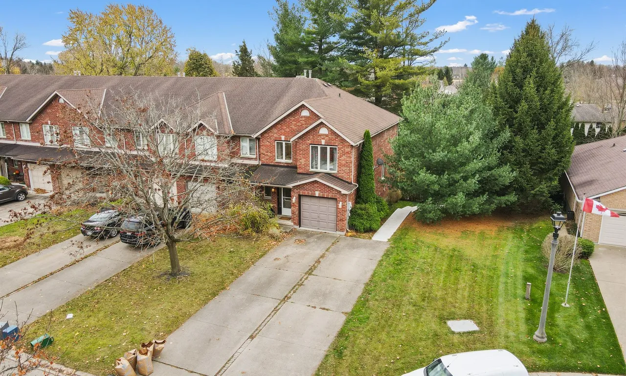 210 Lawrence Lane, Pelham, ON L0S 1E3