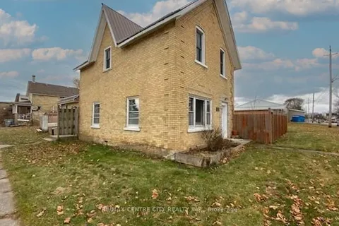 243 Warwick Street, Warwick, ON N0M 2S0