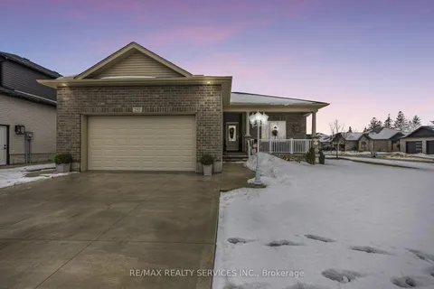 255 Rogers Rd, North Perth, ON N4W 0H3