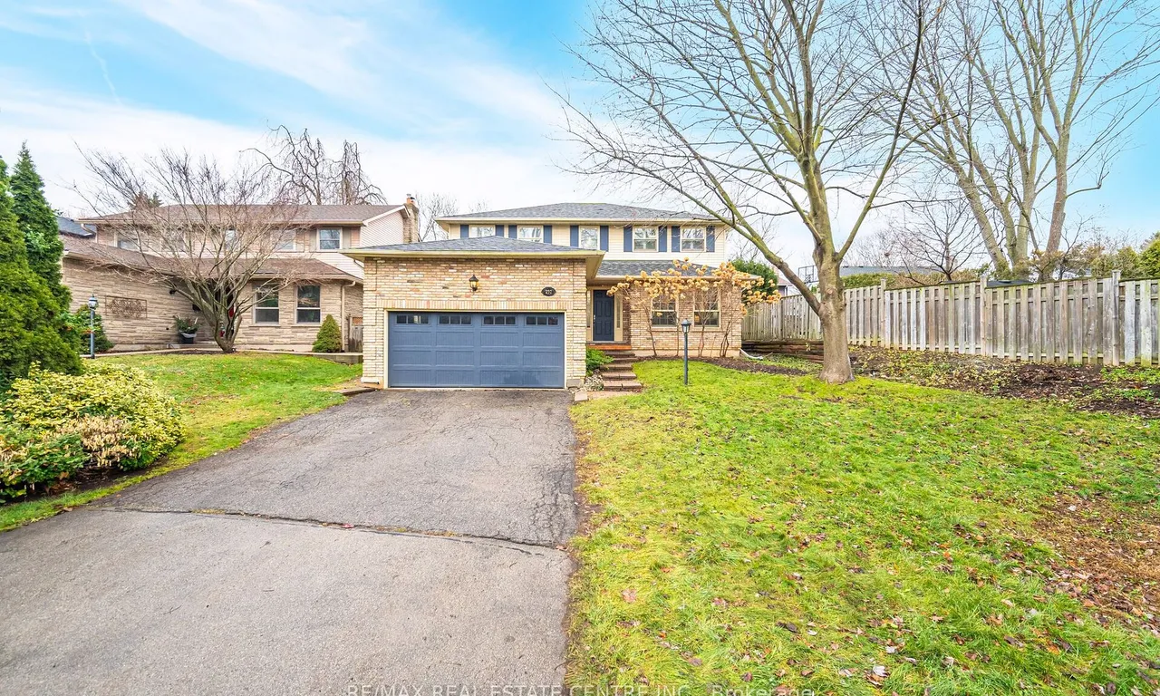 257 York Rd, Hamilton, ON L9H 1N1