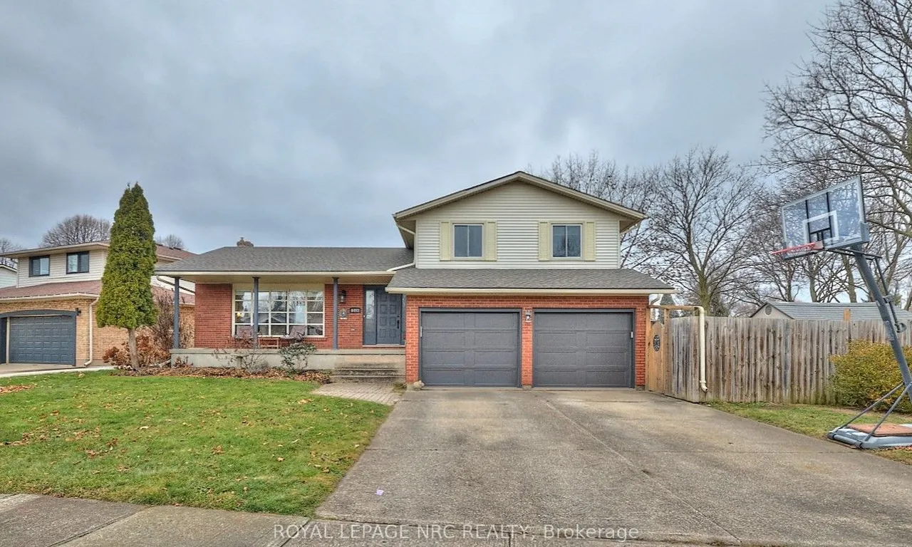 6493 Galaxy Dr, Niagara Falls, ON L2J 3Y2
