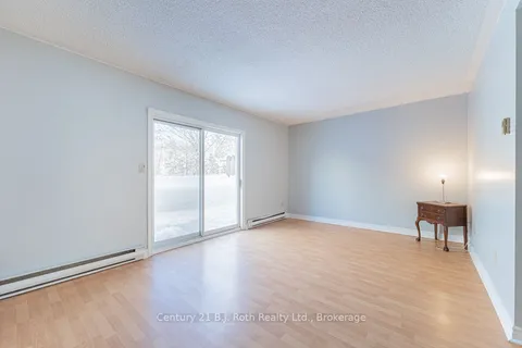 146 Fernwood Dr, Gravenhurst, ON P1P 1P4
